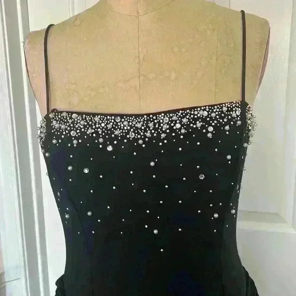 Dave and Jonny Black Long evening dress w/Pearls and Rhinestone detail. - Picture 2 of 16